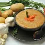 Soupe de poireaux, pomme de terre et carotte au thermomix